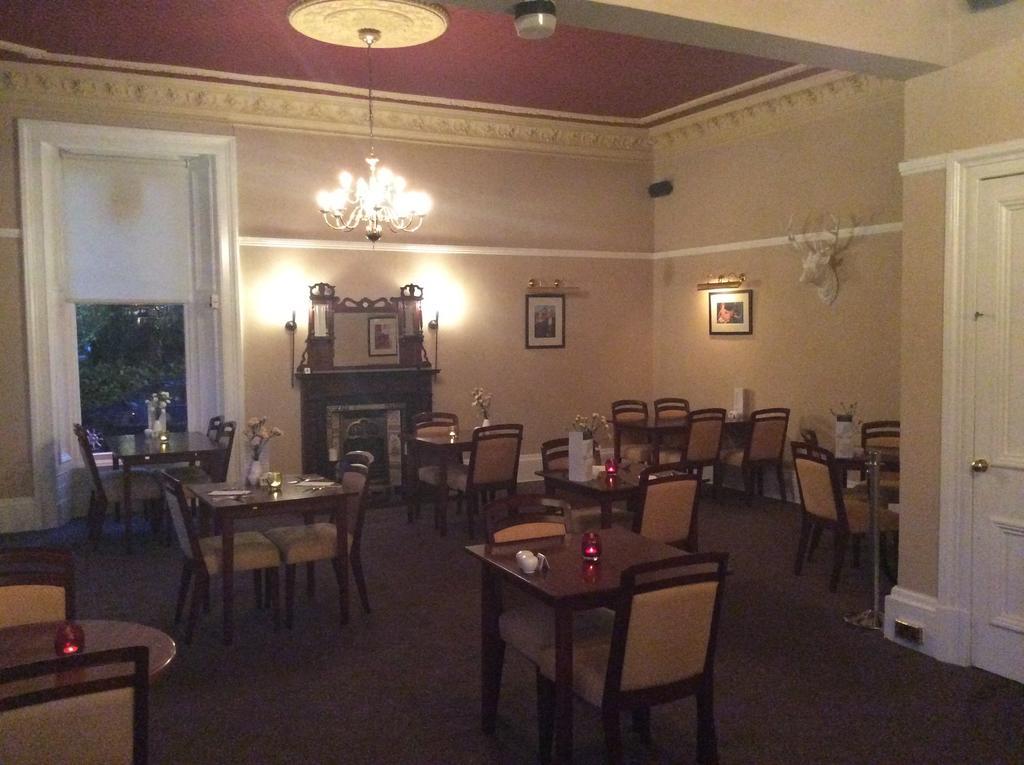 Taychreggan Hotel Dundee Esterno foto