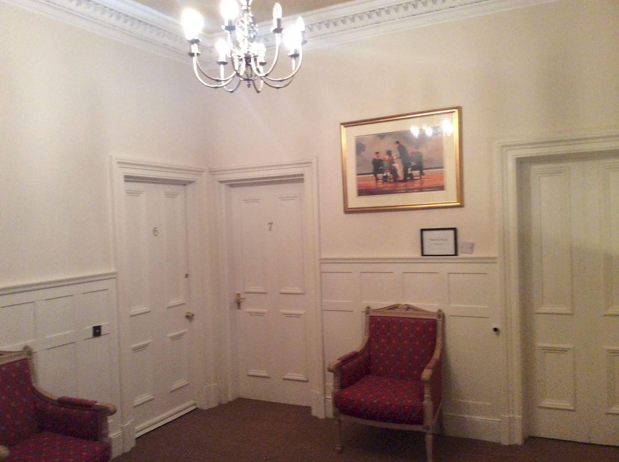 Taychreggan Hotel Dundee Esterno foto
