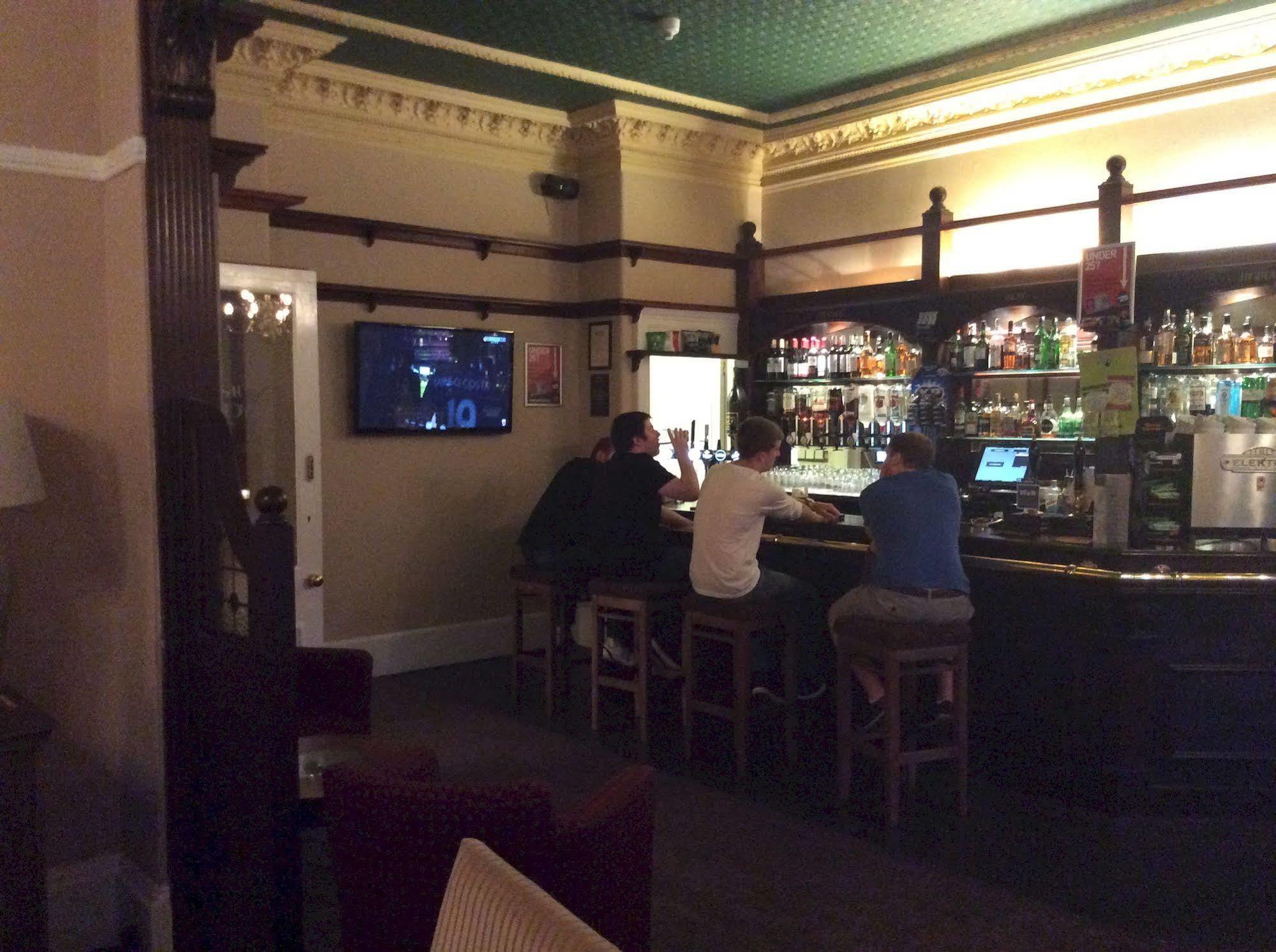 Taychreggan Hotel Dundee Esterno foto